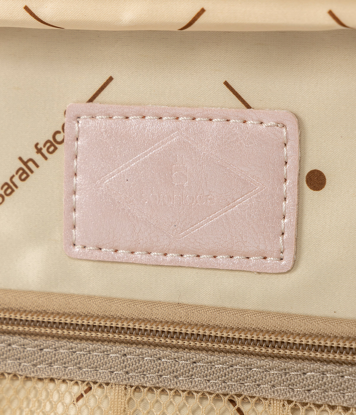 SarahFace Spinner Suitcase - Embroidery Cream White